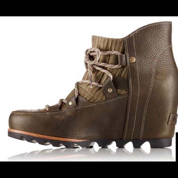 sorel sandy wedge black